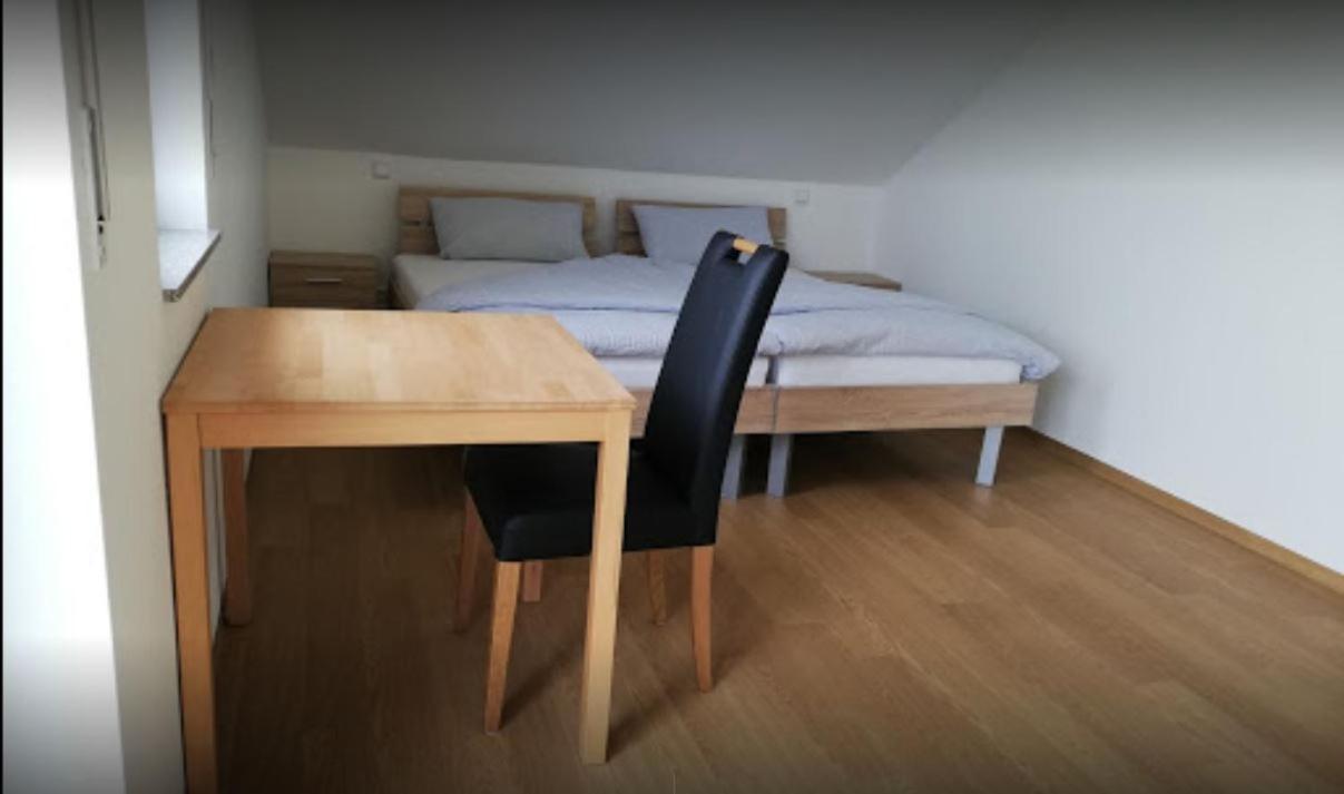 Ferienwohnungen Weishaupt, Pfingstweider Str. 30 Мекенбойрен Екстериор снимка